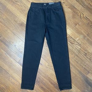 BDG Urban Outfitters Mom Jeans Women’s 26 Black High Waisted Tapered Leg Denim
